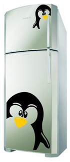 Adesivação de geladeira com pinguim