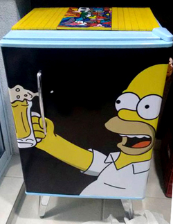 Envelopamento de Frigobar desenho Simpsons